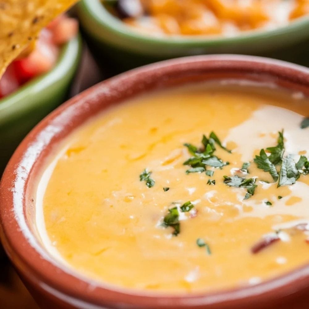 Difference Between Cheese Dip And Queso (1)
